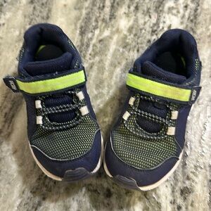Stride Rite little kids light up shoes